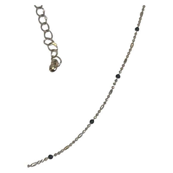 Dainty Minimalist Gold Tone Black Bead Choker Necklace 14"-16" - Picture 5 of 5